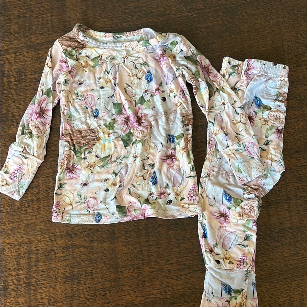 Floral Easter Print Pajamas Set